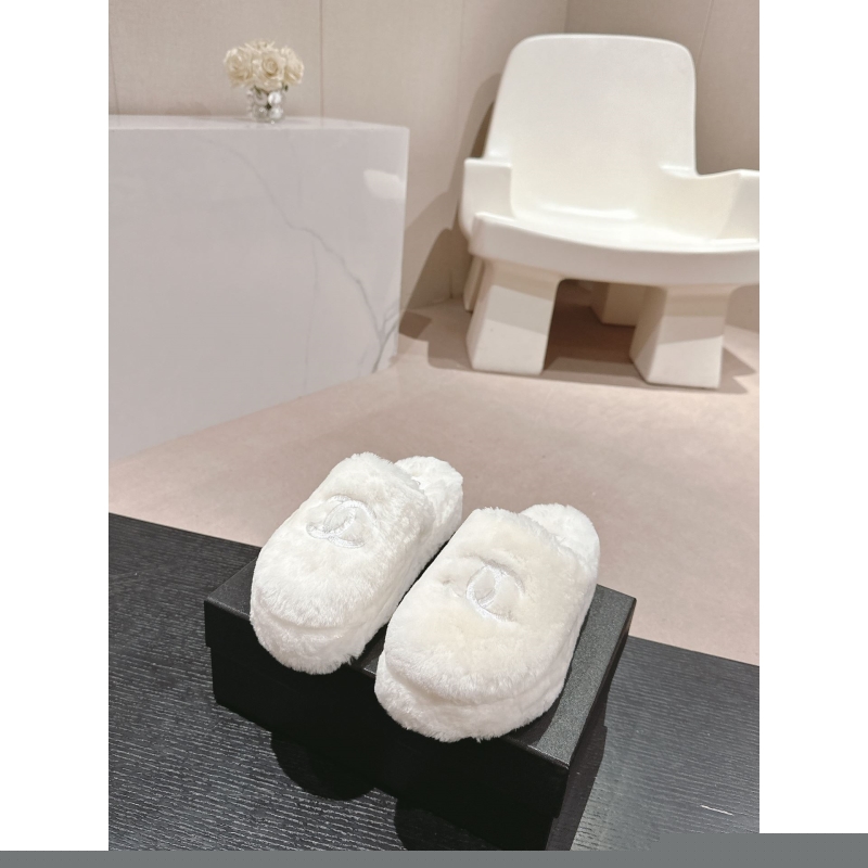 Ch*el slippers